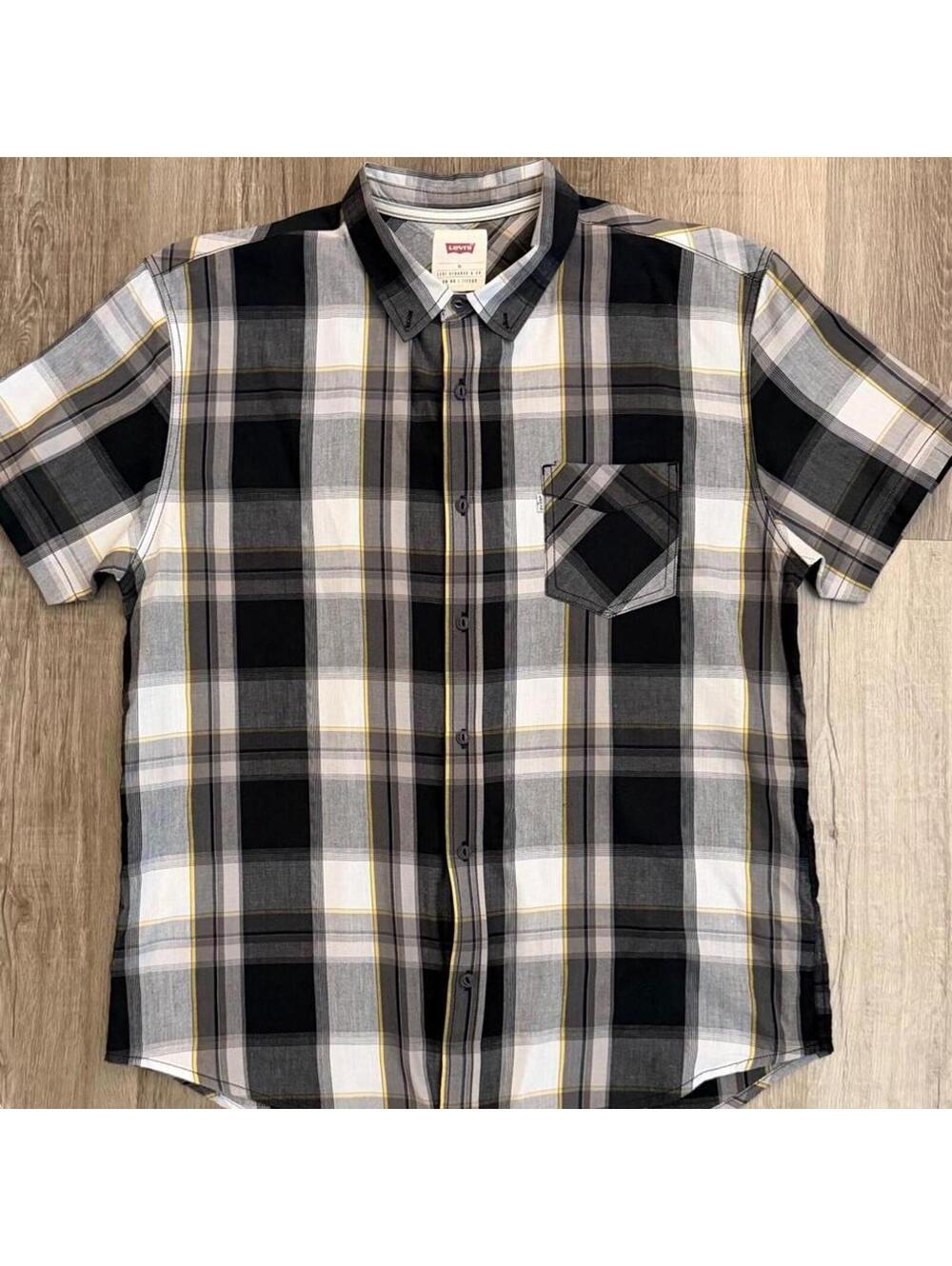 Levi's black and white plaid button-up shirt Size XL #plaid #menswear